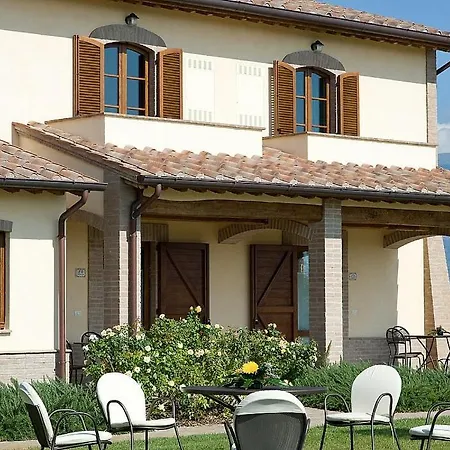 アパート Cerreto Sleeps 5 With Pool And Air Con
