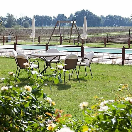 Apartment Cerreto Sleeps 5 With Pool And Air Con *