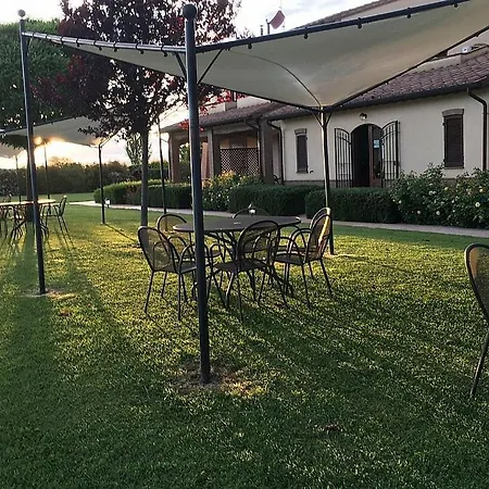 Cerreto Sleeps 5 With Pool And Air Con Apartment *